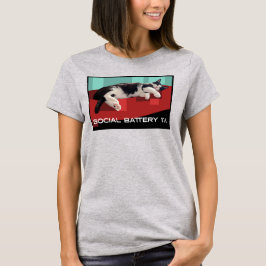 Social Battery 1% Tuxedo-Katze Meme – Schlafende K T-Shirt