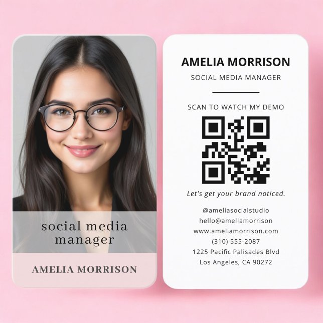 Social Media Manager Blush Pink QR-Code Foto  Visitenkarte (Von Creator hochgeladen)