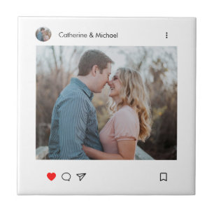 Social Media Post Style Foto und Name Couple Fliese