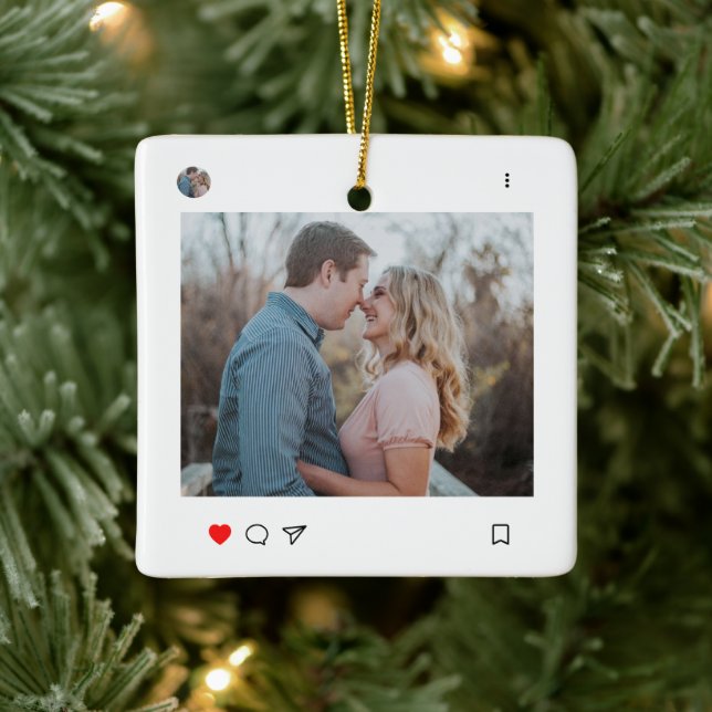 Social Media Post Style Foto und Name Couple Keramikornament (Baum)