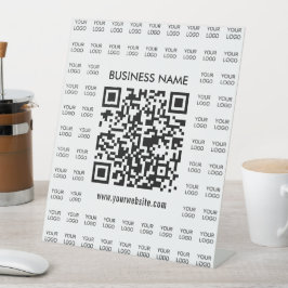 Sofort erstellbarer scannbarer QR-Code und Logomus Sockelschild