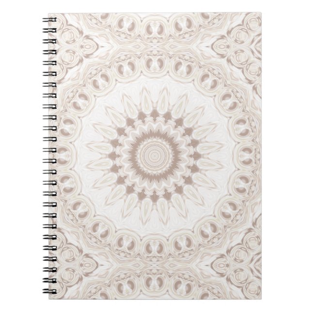 Soft Beige und White Mandala Medallion Notizblock (Vorderseite)