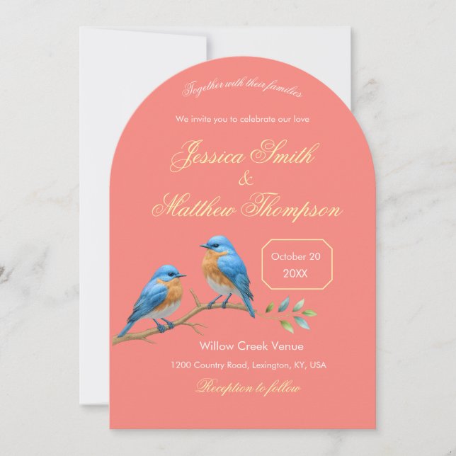 Soft Coral Bluebirds und Golden Script Wedding Einladung (Vorderseite)