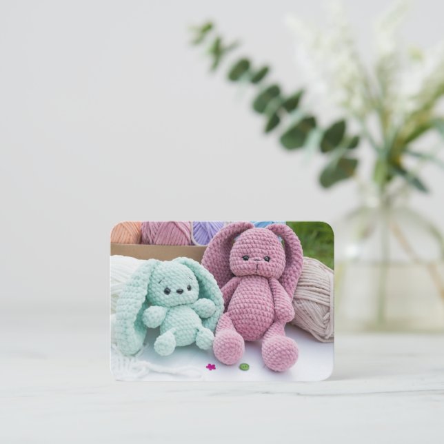 Soft Crochet Bunny Friends – Pastel Yarn Mood Mitteilungskarte (Stehend Vorderseite)
