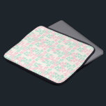 Soft Geometric Pastel Laptopschutzhülle<br><div class="desc">Elegant and minimalistic wrapping paper featuring a modern geometric pattern in soft pink and mint tones over a warm cream background. Perfect for birthdays,  baby showers,  and special gifts with a chic and gentle touch.</div>