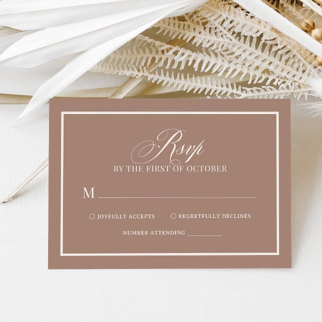 Soft Mocha Taupe | Luxe Neutral Wedding RSVP Karte (Von Creator hochgeladen)