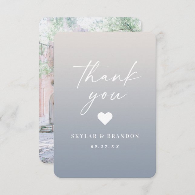 Soft Ombre Gardenia White & Dusty Blue Wedding Dankeskarte (Vorne/Hinten)