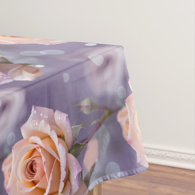 Soft Pastel Roses In Shades Of Peach And Pale Pink Tischdecke (Beispiel)