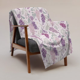 Soft Pink and Purple Lilac Floral Pattern   Fleecedecke