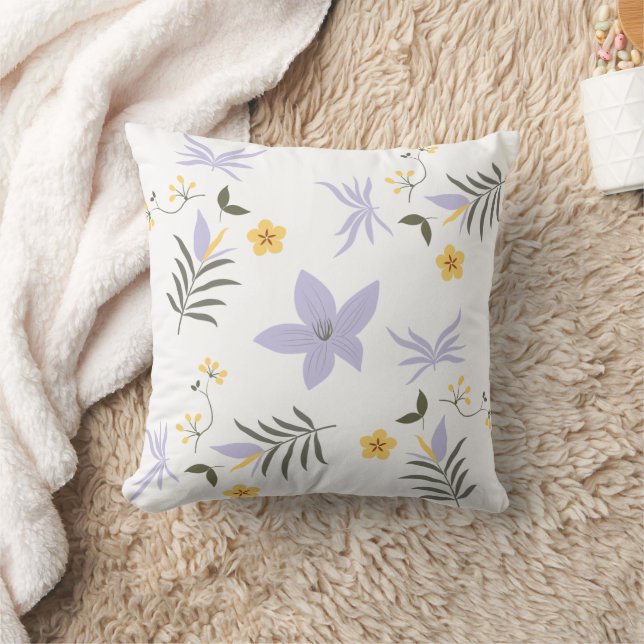 Soft Purple & Yellow Floral Throw Pillow Kissen (Decke)