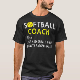 Softball-Trainer wie ein Baseballtrainer, aber mit T-Shirt