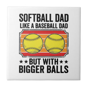 Softball-Vater Größere Bälle Vintage-Gravur-Shirt_ Fliese