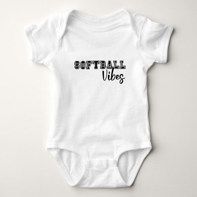 Softball Vibes Baby Strampler (Vorderseite)