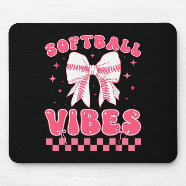 Softball Vibes Softball Kokette Groovy Softball G Mousepad (Vorne)