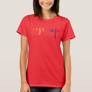Softiges Shirt aufheben