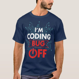 Software-Entwickler-Computerprogrammierer im Codin T-Shirt