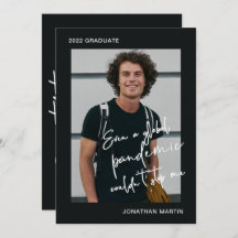 Sogar eine Pandemie-Partei mit einem Foto Graduati