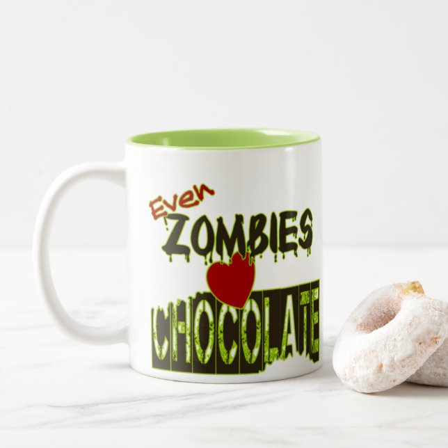 Sogar Zombies Liebe Schokolade Tasse (Mit Donut)