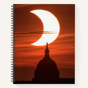 Solar Eclipse 2021 Notizbuch