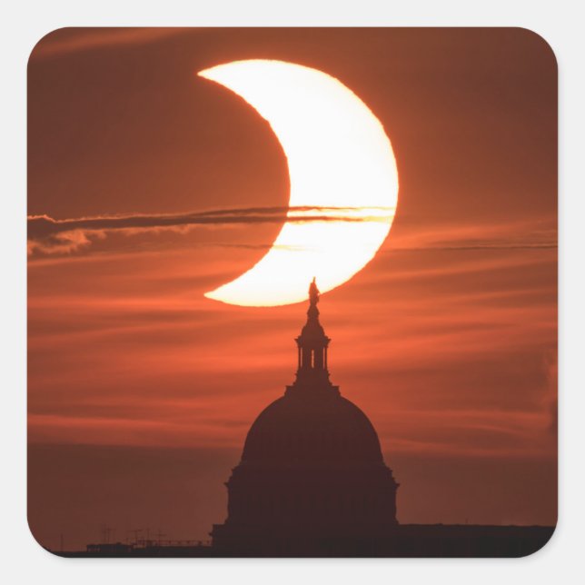 Solar Eclipse 2021 Quadratischer Aufkleber (Vorderseite)