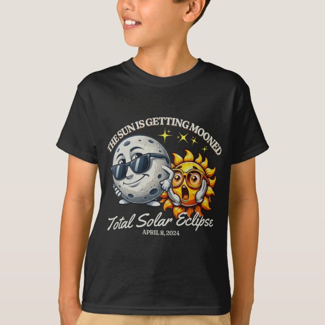 Solar Eclipse April 2024 Sun wird getaucht T-Shirt (Vorderseite)