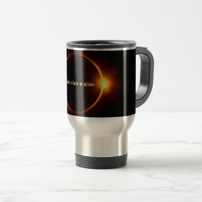 Solar Eclipse in action Travel/Pendler Tasse (VorderseiteRechts)