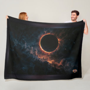 Solar Eclipse Inspiriere Awe AI Art von Xzendor7 Fleecedecke