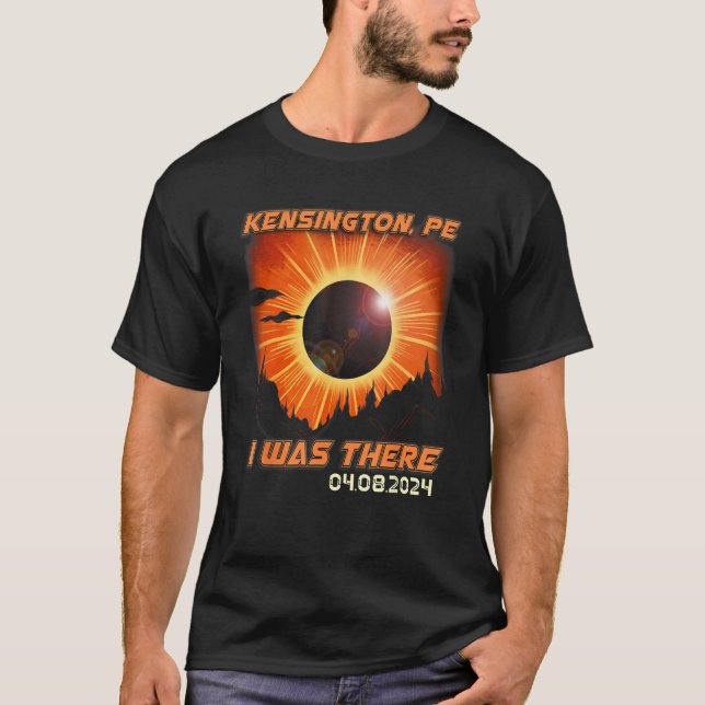 Solar Eclipse Mountain Wandern Kensington PE Islan T-Shirt (Vorderseite)