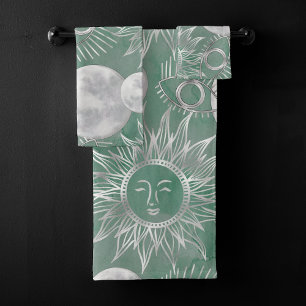 Solar Mystique Dusty Green Silver Moon Stars Sun Badhandtuch Set
