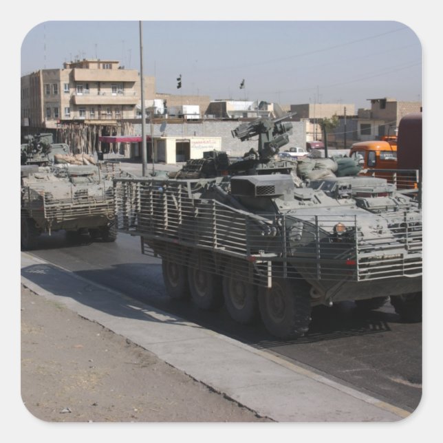 Soldaten patrouillieren quadratischer aufkleber (Vorderseite)