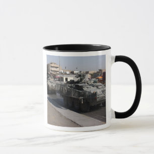 Soldaten patrouillieren tasse