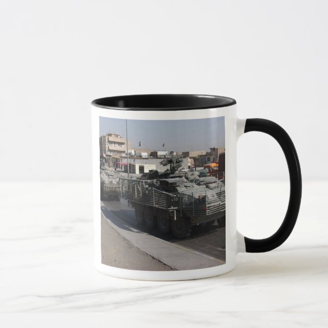 Soldaten patrouillieren tasse (Rechts)