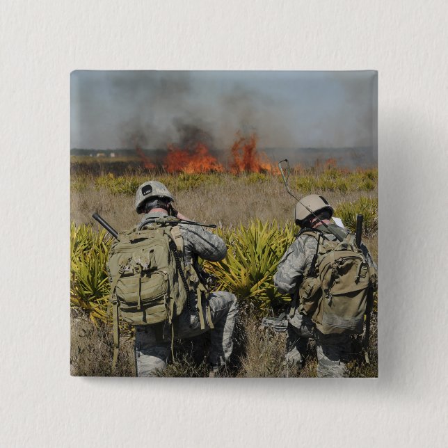 Soldaten rufen Informationen an Button (Vorderseite)