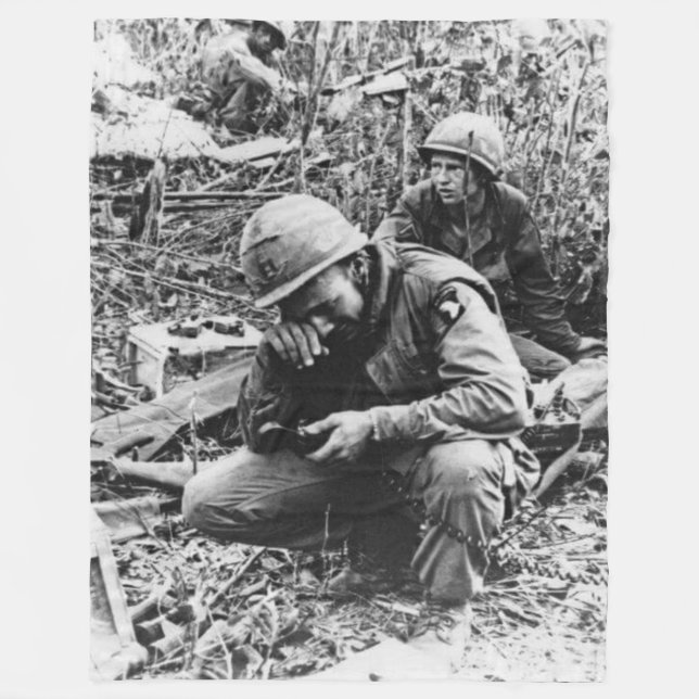 SOLDIER KRYING FLEECEDECKE (Vorderseite)