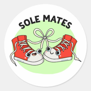 Sole Mates Funny Shoe Pun Runder Aufkleber