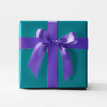 Solid Color Blue Aquamarin Geschenkpapier<br><div class="desc">Feines Papier aus der Biscay Bay Verpackung,  das zu Ihrer gewählten Hochzeitsfarbe passt. Sie können die Hintergrundfarbe für dieses leere Design anpassen. Sie können auch Text hinzufügen,  wenn Sie möchten.</div>