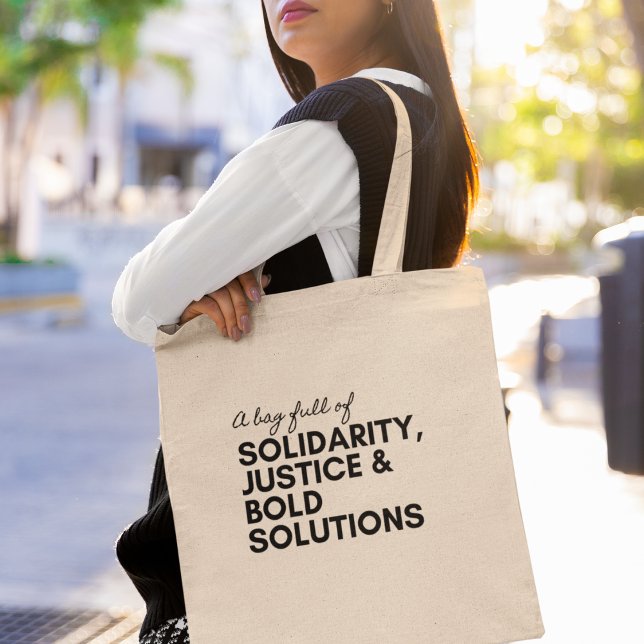 Solidaritätsjustiz - Ethischer Aktivismus Tragetasche ( Shop now and make a statement with every step you take!)