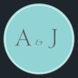 Solide aquamarine Rundkleber Runder Aufkleber<br><div class="desc">Solid aquamariner Aufkleber für die Hochzeitskollektion Geo Diamond Muster. Erhältlich in 2 Größen: - Groß: 3" x 3", 6 Aufkleber pro Blatt - Klein: 1, 5" x 1, 5", 20 Aufkleber pro Blatt Für passende rsvp Karten, Einladungen, Einfügeoperationen, Porto und andere passende Artikel klicken Sie auf den Link unten, um...</div>