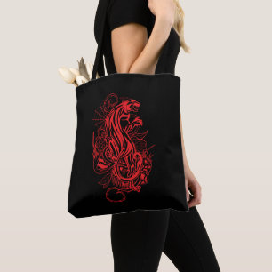 Solider roter Panther Gothic-Tattoo-Style-Statemen