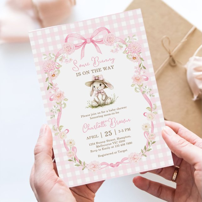 Some Bunny Pink Bow Gingham Baby Shower Einladung (Von Creator hochgeladen)