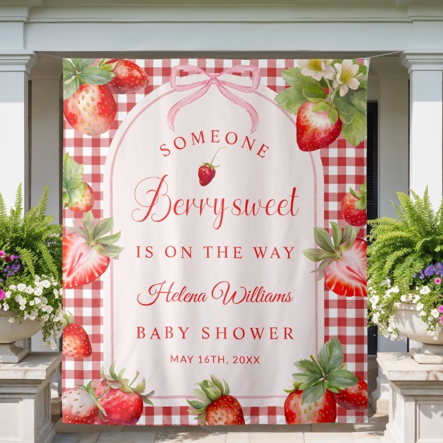 Someone Berry Sweet Is On The Way Baby Shower Wandteppich (Red Gingham Someone Berry Sweet is on the way Baby Shower Backdrop)