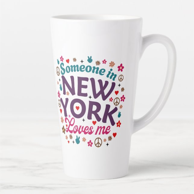 Someone in New York Loves Me Retro Funny Design Milchtasse (Rechts)