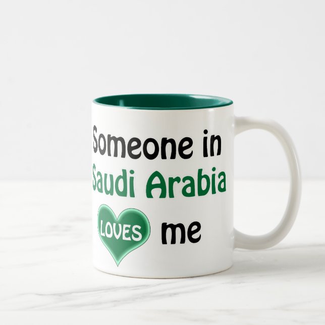 Someone in Saudi Arabia loves me Zweifarbige Tasse (Rechts)