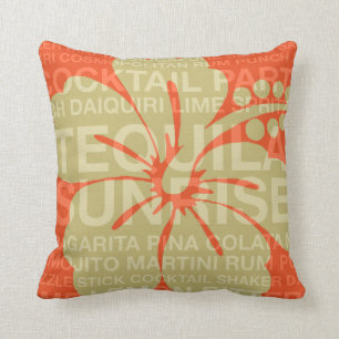 Sommer fasst Cocktails und Hibiskus-Kissen ab Kissen