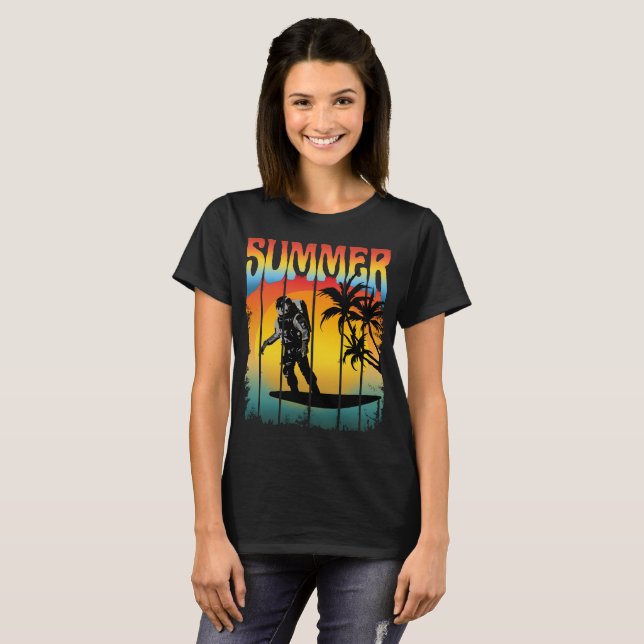 SOMMER FUNNY ASTRONAUT SUNSET T-Shirt (Vorne ganz)