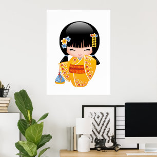 Sommer-Kokeshi-Puppe - Geisha-Mädchen im gelben Ki Poster