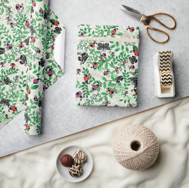 Sommer - Lady Bugs, Schmetterlinge und Blätter - R Geschenkpapier (Basteln)