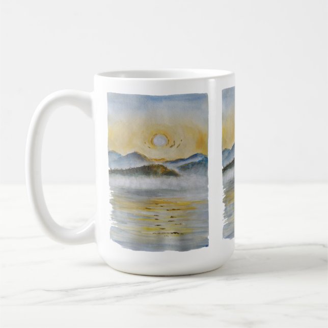 Sommer Sonnenaufgang über Misty Mountains und Lake Kaffeetasse (Links)