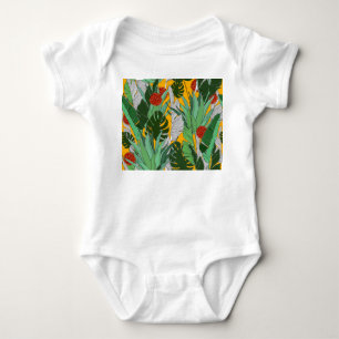 Sommerdschungel: Helles Palmmuster. Baby Strampler
