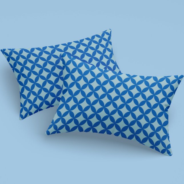 Sommerfliese mit Azurkeln auf Babyblau Kissenbezug (Summer tile with azure circles on baby blue pillow case)